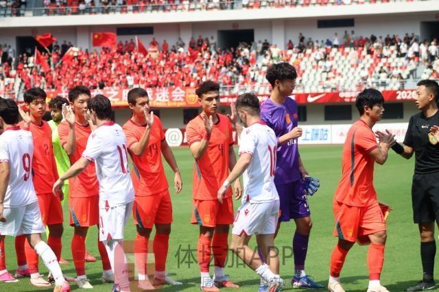 距世界杯首战不到两周！ESPN：梅西在阿根廷首堂训练课上单独训练